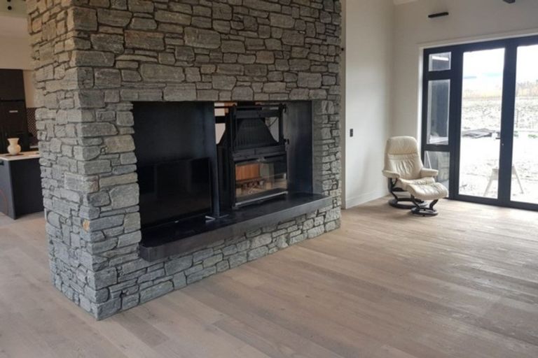 Photo of property in 178 Gilmore Road, Mount Pisa, Cromwell, 9383