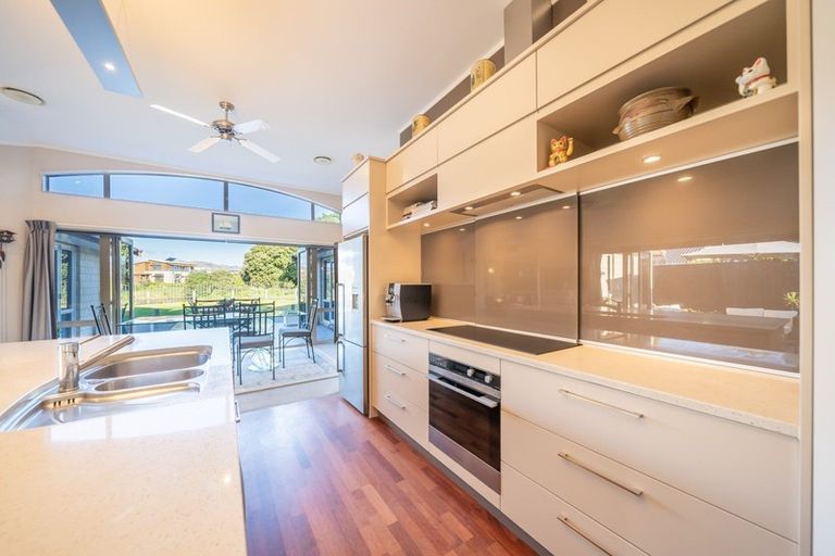 Photo of property in 196 Tutere Street, Waikanae Beach, Waikanae, 5036