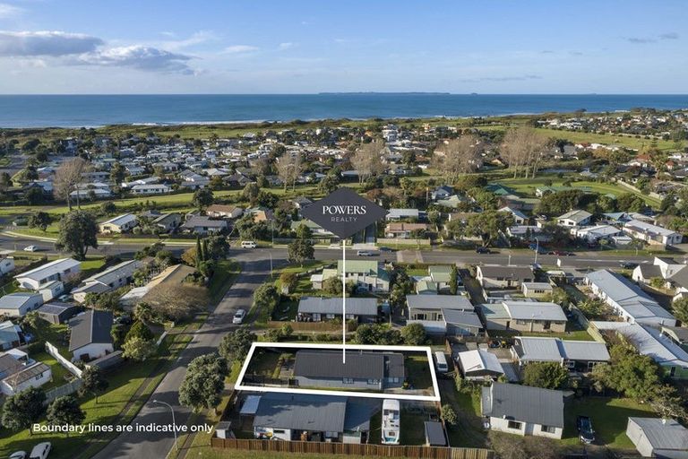 Photo of property in 7b Lyn Grove, Papamoa Beach, Papamoa, 3118