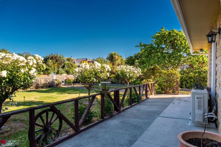 Photo of property in 7 Queen Street, Waimate, 7924