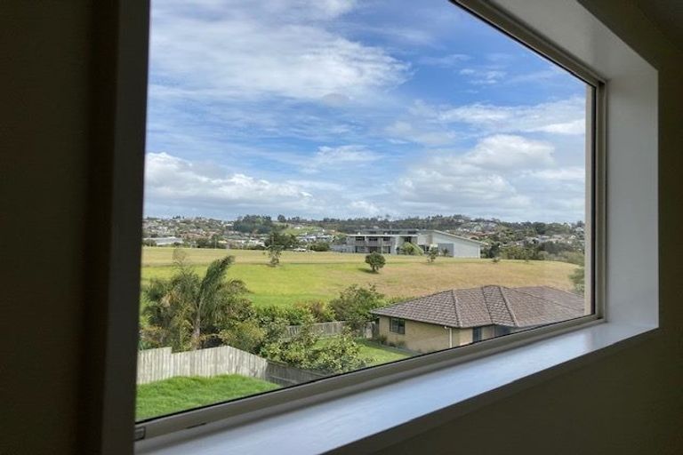 Photo of property in 2/25 Bonita Avenue, Stanmore Bay, Whangaparaoa, 0932