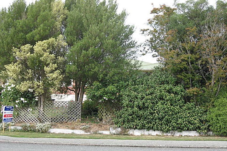 Photo of property in 9 Exeter Street, Waimate, 7924