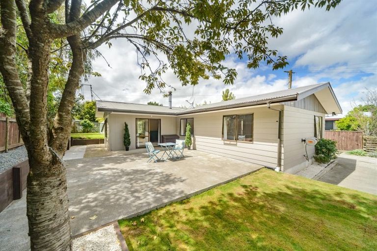 Photo of property in 62 Bridge Street, Bulls, 4818