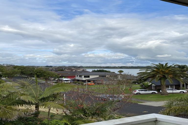 Photo of property in 34 St Annes Crescent, Wattle Downs, Auckland, 2103