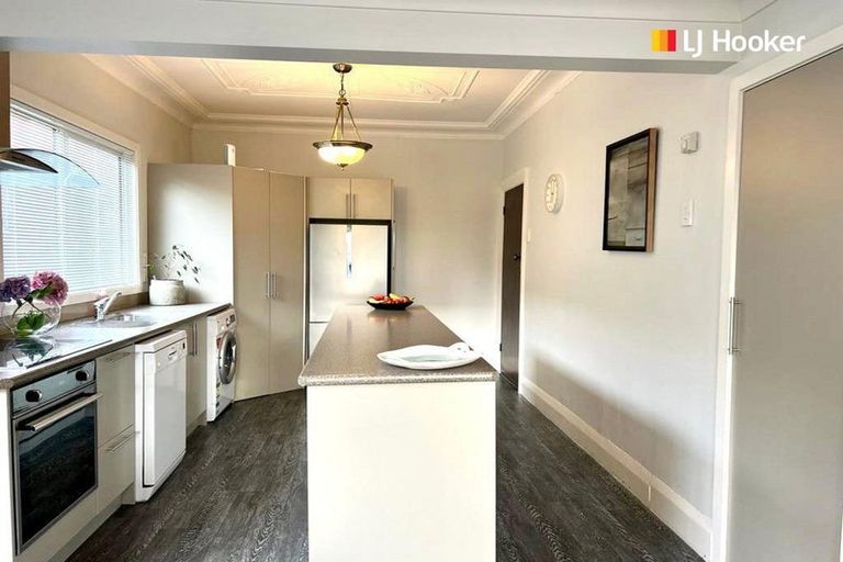 Photo of property in 64 Royal Crescent, Saint Kilda, Dunedin, 9012