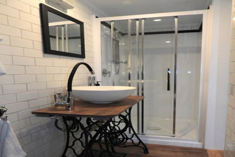 Photo of property in 11 Ure Street, South Hill, Oamaru, 9400