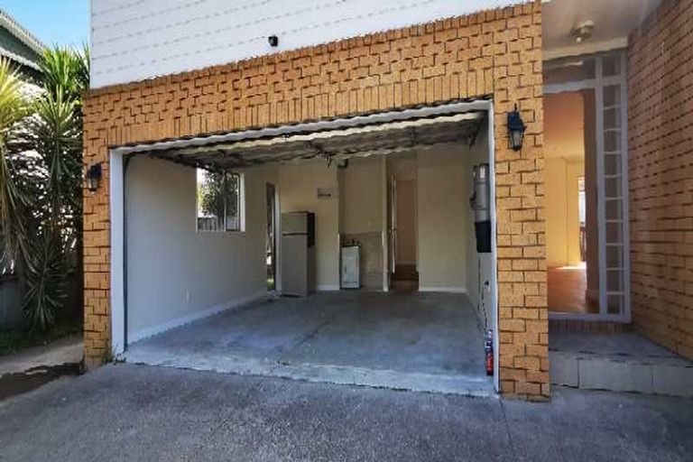 Photo of property in 73c Nile Road, Milford, Auckland, 0620