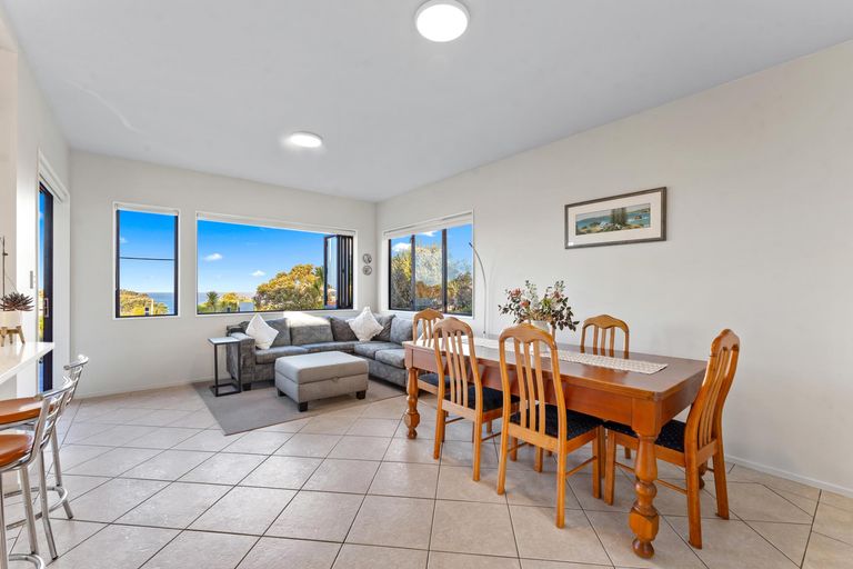 Photo of property in 68 Barrier View Road, Leigh, 0985