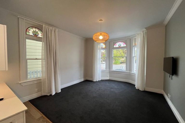 Photo of property in 18 Portland Crescent, Thorndon, Wellington, 6011