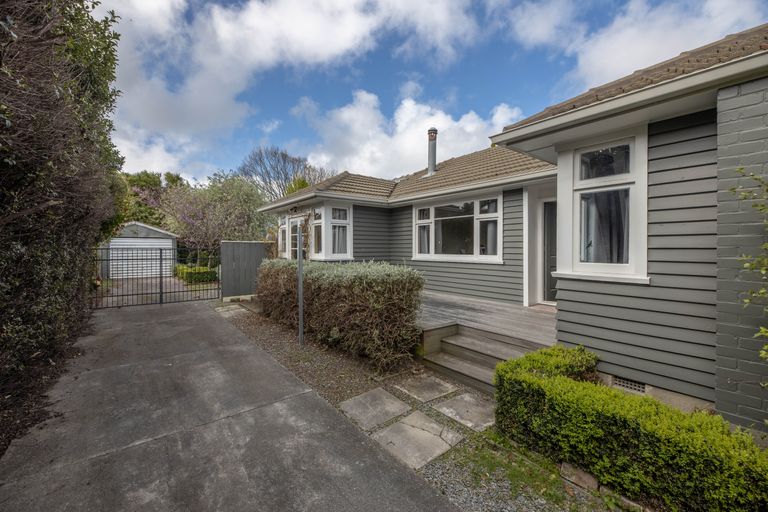 Photo of property in 15 Moreland Avenue, Papanui, Christchurch, 8053