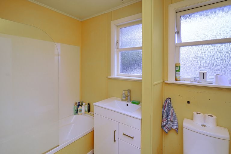 Photo of property in 62 Curletts Road, Sockburn, Christchurch, 8042