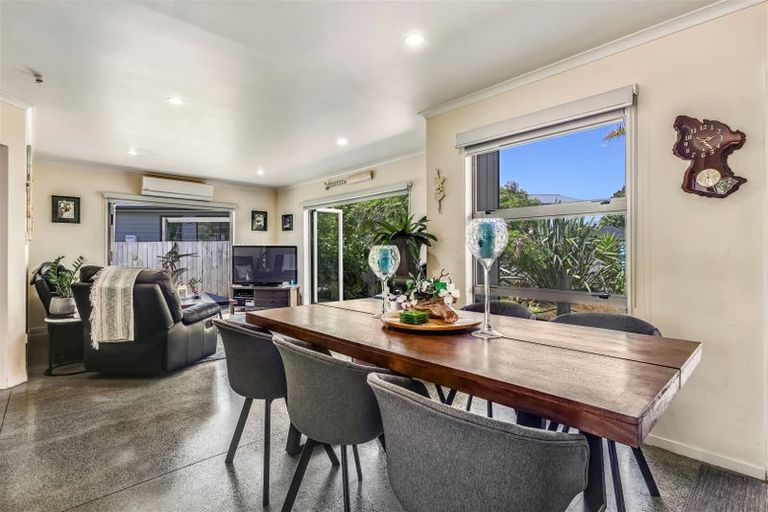 Photo of property in 12 Halyard Way, Mangawhai, 0505