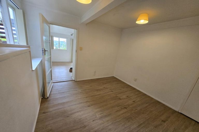 Photo of property in 35 Bayview Road, Browns Bay, Auckland, 0630