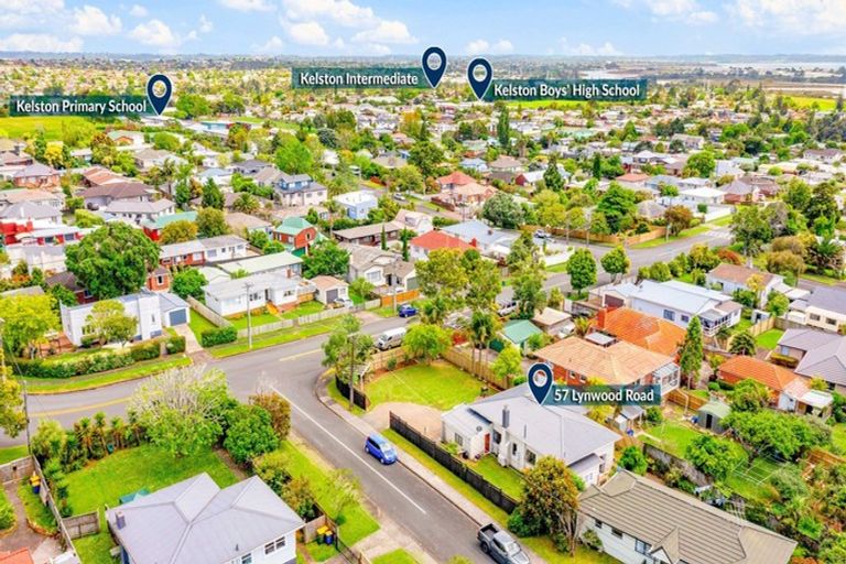 Photo of property in 57 Lynwood Road, New Lynn, Auckland, 0600