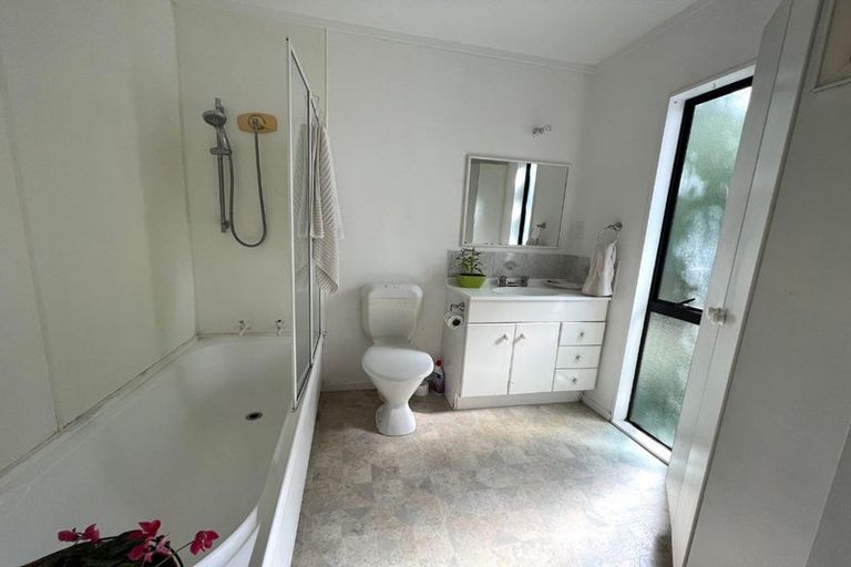 Photo of property in 1/60a Lynden Avenue, Hillcrest, Auckland, 0627