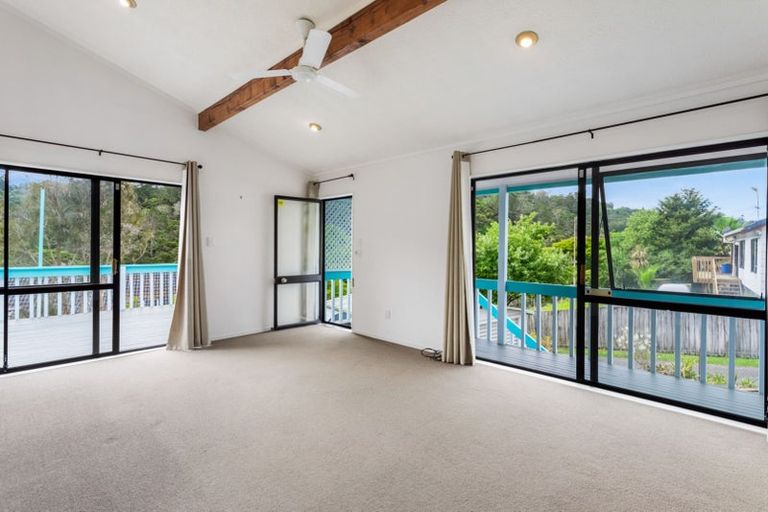 Photo of property in 44 Hale Crescent, Bayview, Auckland, 0629