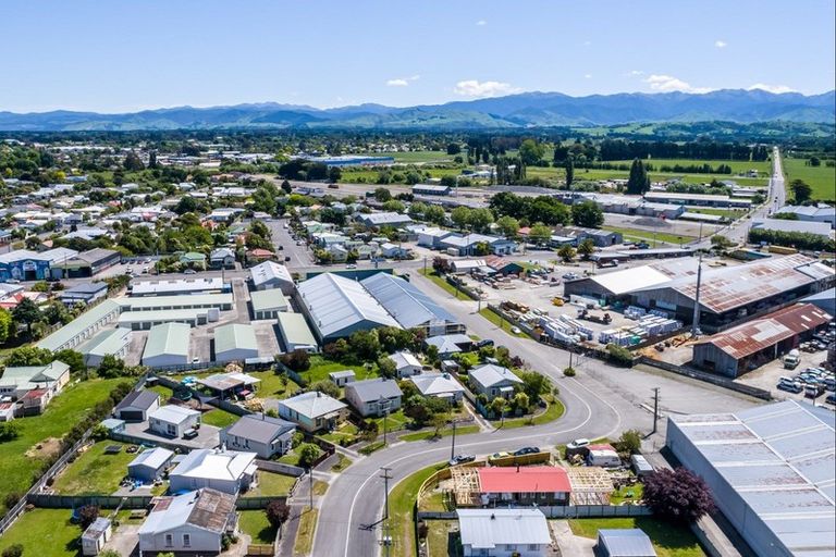 Photo of property in 20 Railway Crescent, Masterton, 5810