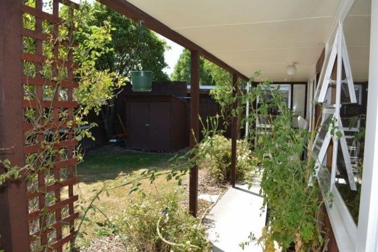 Photo of property in 21 Douglas Street, Rangiora, 7400