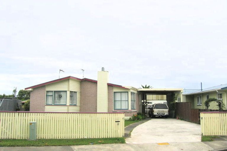 Photo of property in 12 Ponderosa Grove, Maoribank, Upper Hutt, 5018