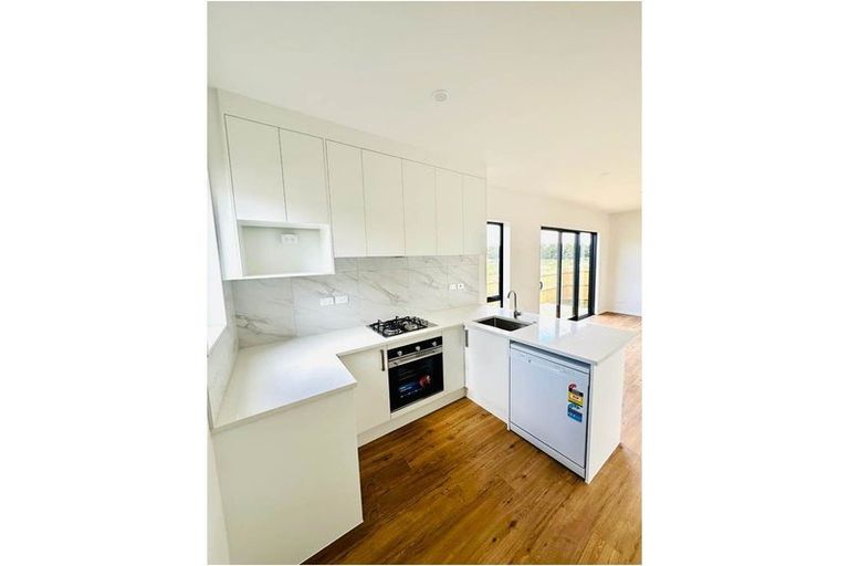 Photo of property in 58 Picturesque Drive, Flat Bush, Auckland, 2019