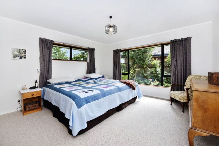 Photo of property in 21 Malthouse Crescent, Brightwater, 7022