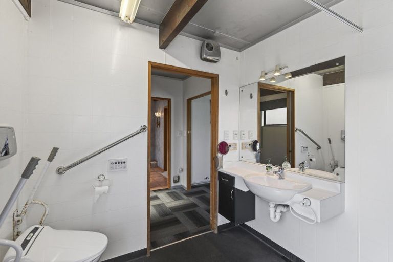 Photo of property in 5 Seddon Street, Westown, New Plymouth, 4310