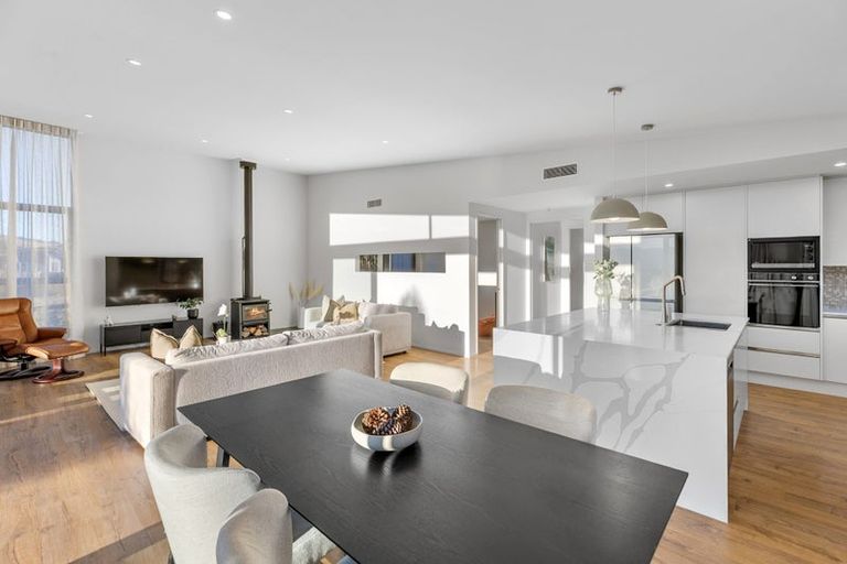 Photo of property in 41 Farrant Drive, Wanaka, 9305