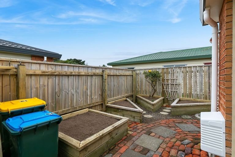 Photo of property in 13 Pohutukawa Grove, Titahi Bay, Porirua, 5022