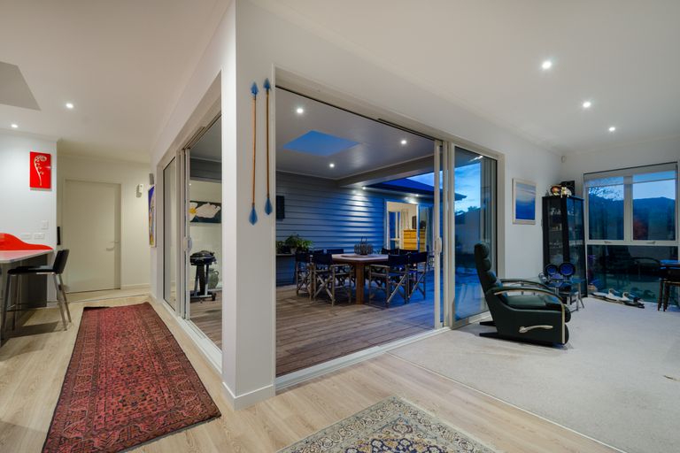 Photo of property in 127 Matua Road, Huapai, Kumeu, 0810