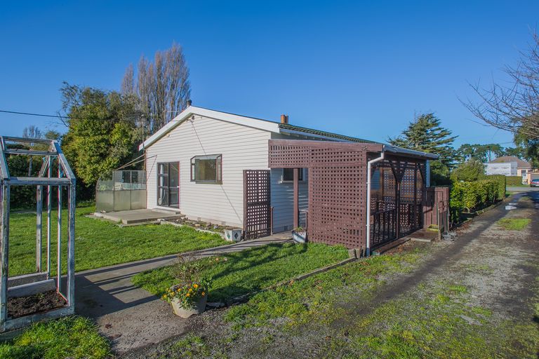 Photo of property in 94 The Avenue, Pareora, 7912