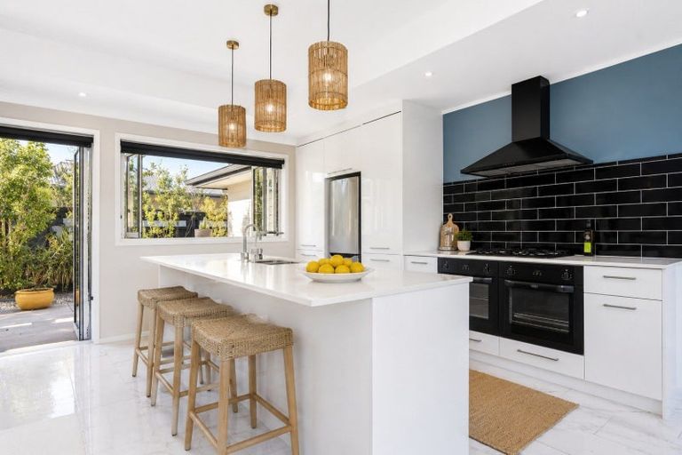 Photo of property in 72 Hamilton Drive, Wainui, Gisborne, 4010