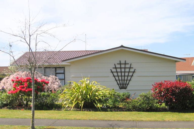 Photo of property in 1a Amber Place, Pukehangi, Rotorua, 3015