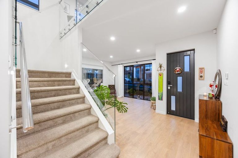 Photo of property in 41 Windlass Street, Long Bay, Auckland, 0630