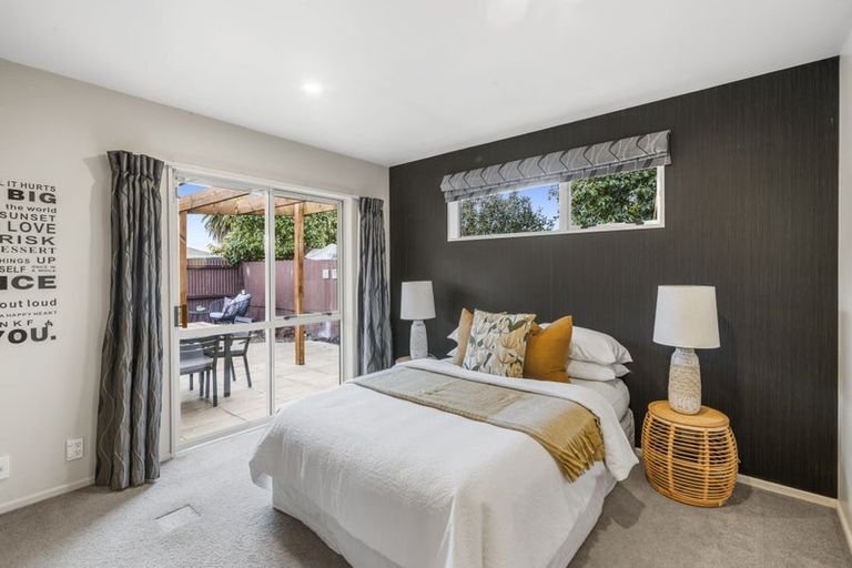 Photo of property in 33 Daniels Road, Redwood, Christchurch, 8051