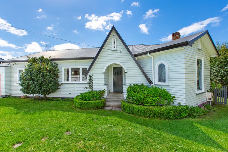 Photo of property in 9 Alfred Street, Fairfield, Hamilton, 3214