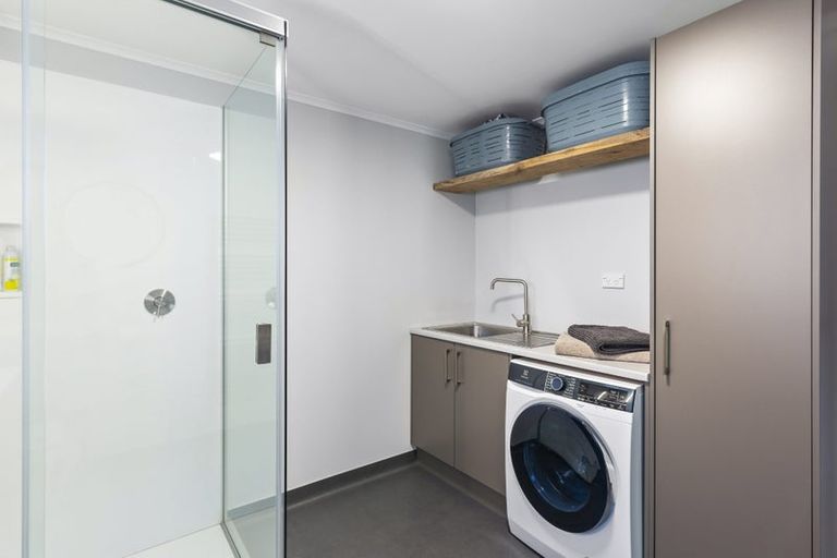 Photo of property in 25 Glen Road, Raumati South, Paraparaumu, 5032