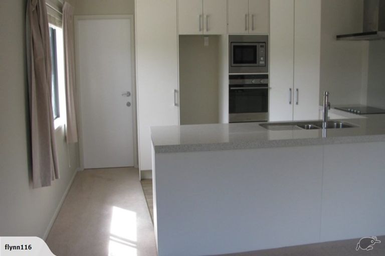 Photo of property in 10 Jade Crescent, Timberlea, Upper Hutt, 5018