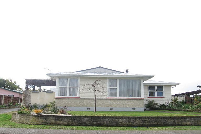 Photo of property in 60 Dover Road, Flaxmere, Hastings, 4120