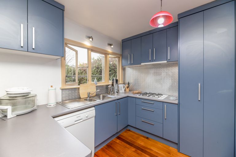 Photo of property in 15 Moreland Avenue, Papanui, Christchurch, 8053