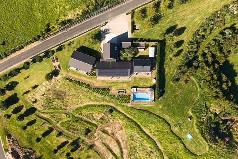 Photo of property in 23 Te Auhi Way, Welcome Bay, Tauranga, 3112