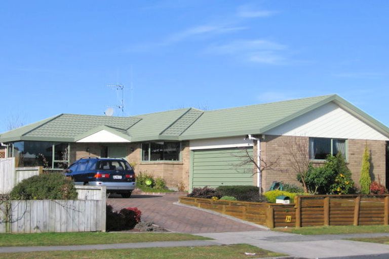 Photo of property in 37 Lloyd Drive, Nawton, Hamilton, 3200