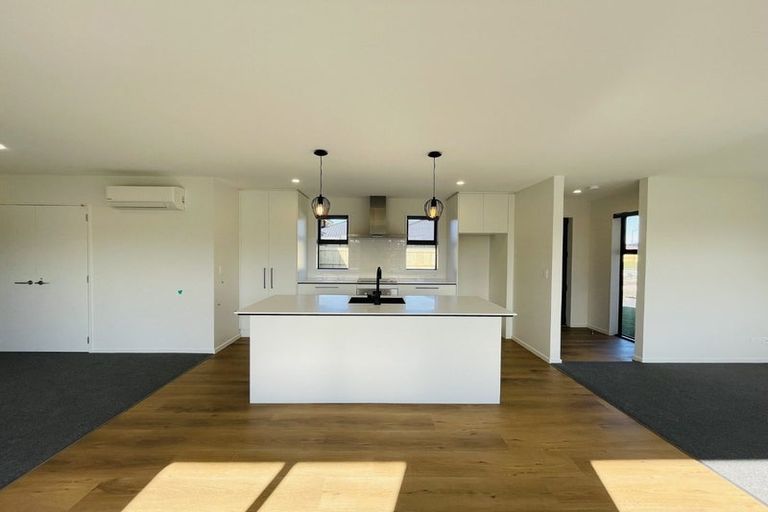 Photo of property in 8 Ned Place, Halswell, Christchurch, 8025