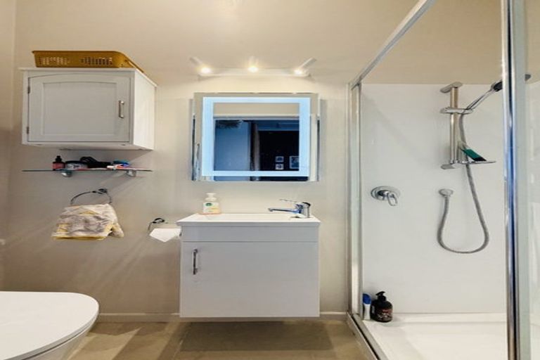 Photo of property in 285 Karaka Bay Road, Karaka Bays, Wellington, 6022