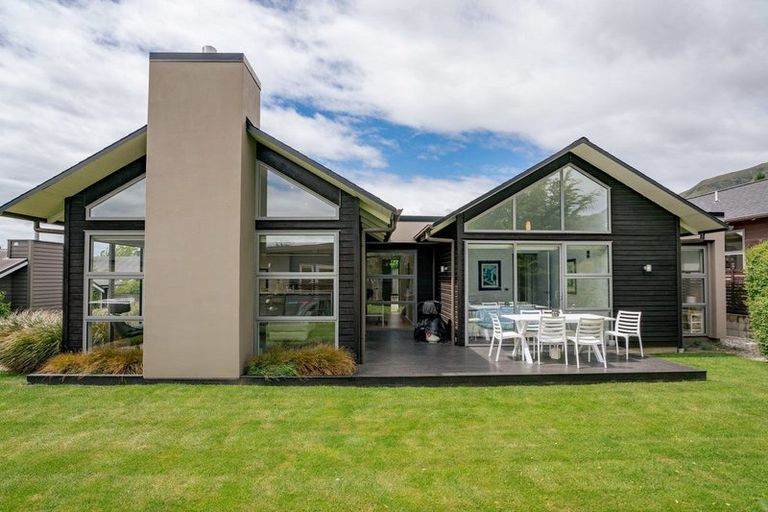 Photo of property in 23b Old Station Avenue, Wanaka, 9305