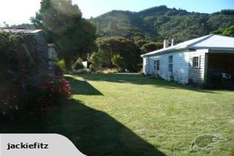 Photo of property in 5633 Kenepuru Road, Waitaria Bay, Picton, 7282