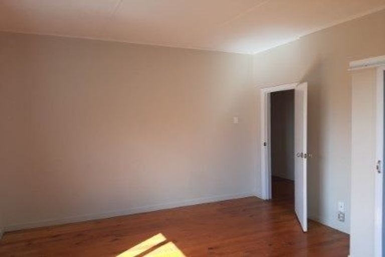 Photo of property in 62a Don Buck Road, Massey, Auckland, 0614