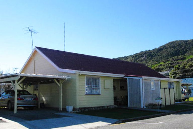 Photo of property in 11 Frickleton Street, Greymouth, 7805