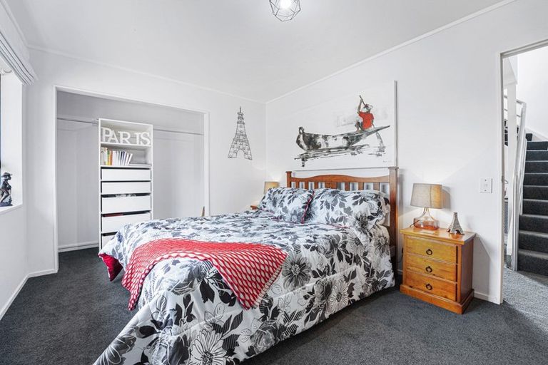 Photo of property in 21a Kinross Drive, Merrilands, New Plymouth, 4312