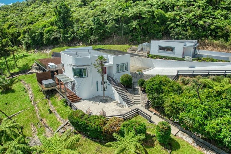 Photo of property in 41 Puketahi Street, Greymouth, 7805