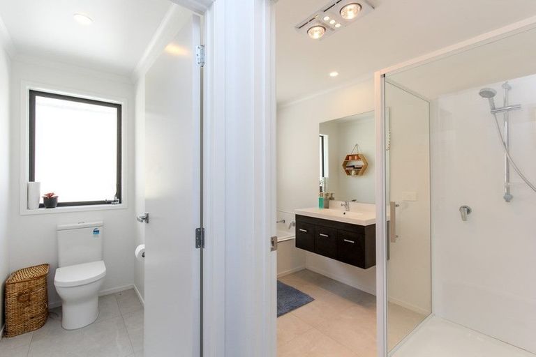 Photo of property in 18 Rotokare Crescent, Whalers Gate, New Plymouth, 4310